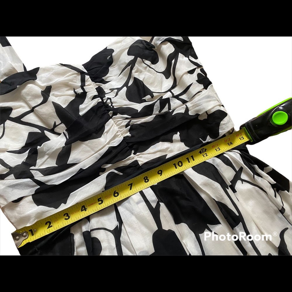 Women’s Size 10 Black House White Market Black & White Floral Dress - Picture 6 of 10